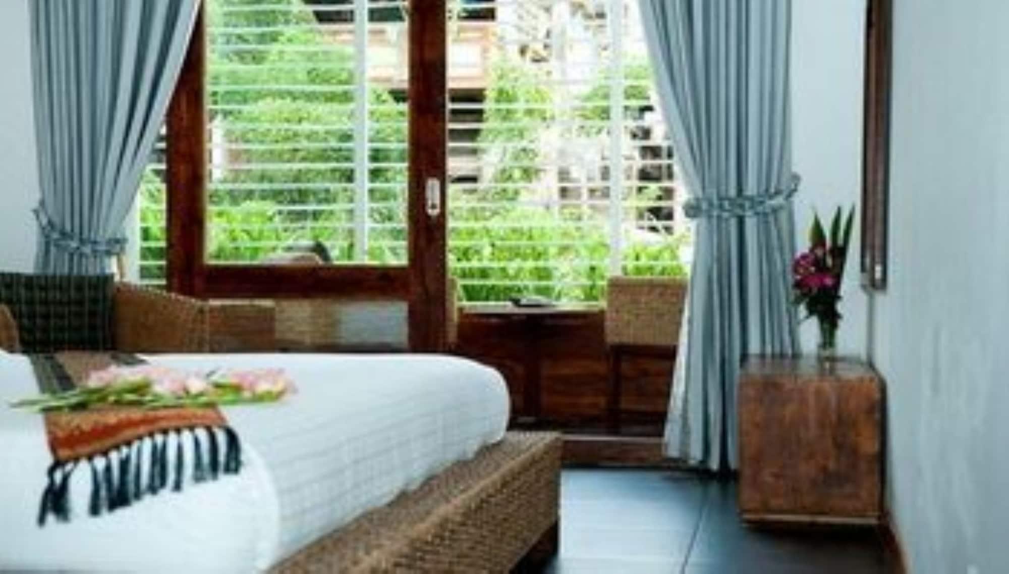 Monsoon Riverside Hotel Phnom Pen Exterior foto
