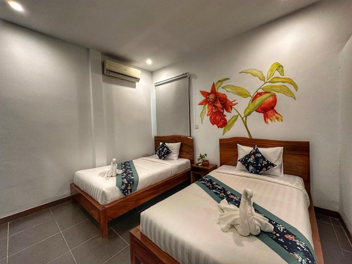 Monsoon Riverside Hotel Phnom Pen Exterior foto