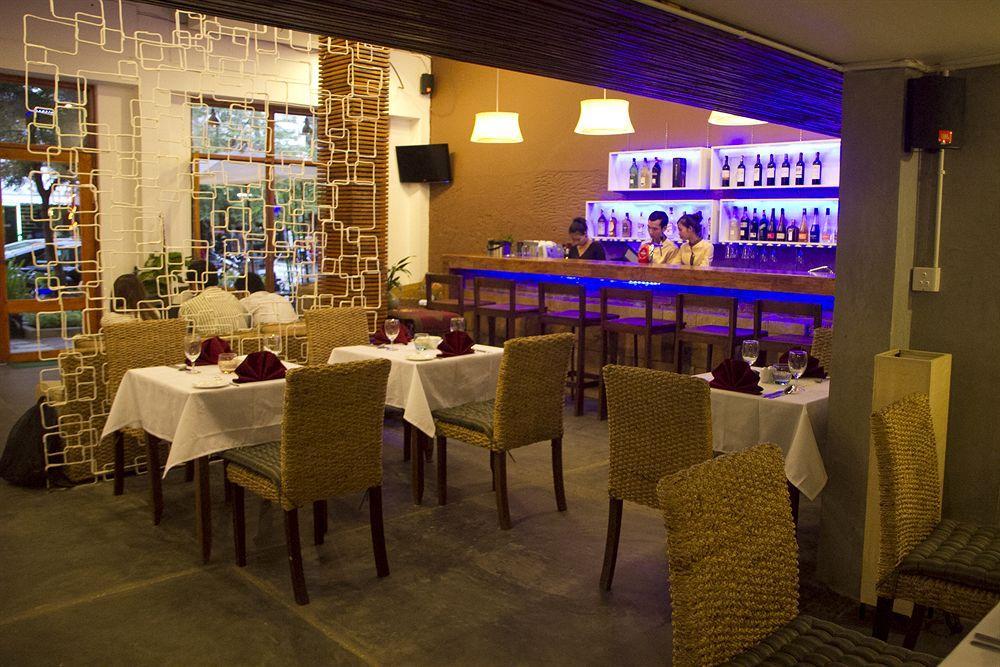 Monsoon Riverside Hotel Phnom Pen Exterior foto